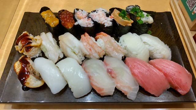 東京都上野の雛鮨