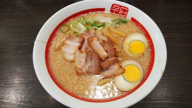 東京都巣鴨の千石自慢らーめん