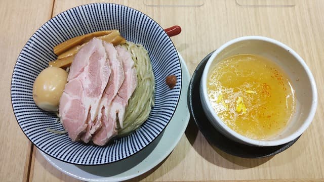 東京都上野の鯛塩そば灯花