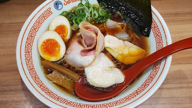 東京駅ラーメンストリートのソラノイロ