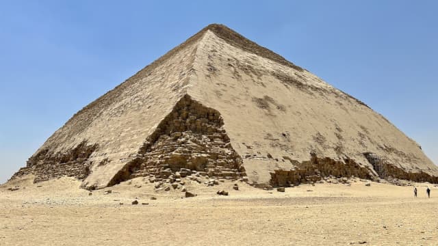 エジプト・ダハシュールの屈折のピラミッド