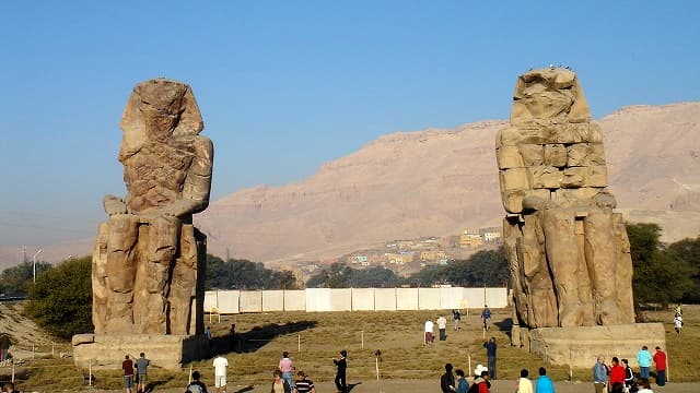 エジプト・ルクソールのメムノンの巨像