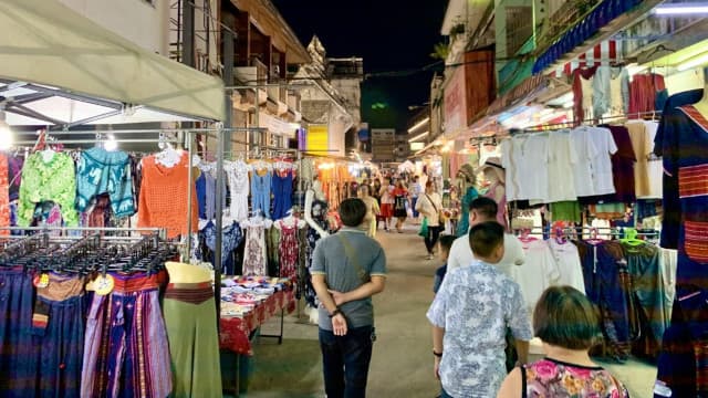 タイ・チェンライのナイトバザール