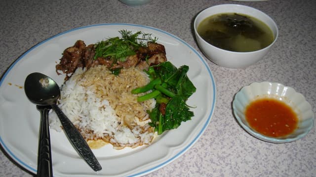 タイ料理のムーパロー