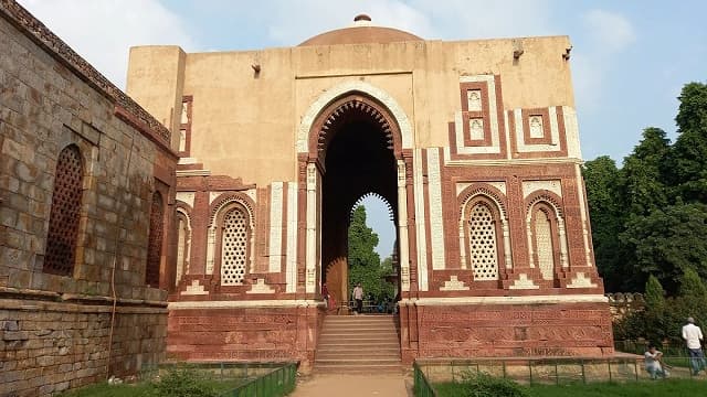 インド・デリーのアライ・ダルワーザ