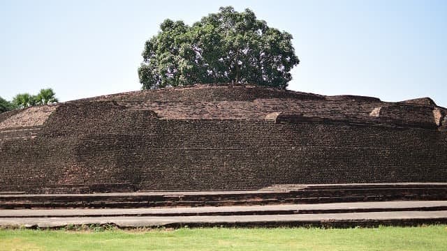 インド・ブッダガヤのスジャータ・ストゥーパ