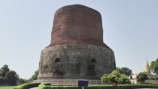 インド・ベナレスのサールナートのダメーク・ストゥーパ