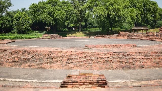 インド・ベナレスのサールナートのダルマラージカ・ストゥーパ