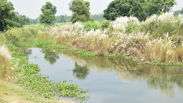 インド・クシナガラのヒラニヤバティー川