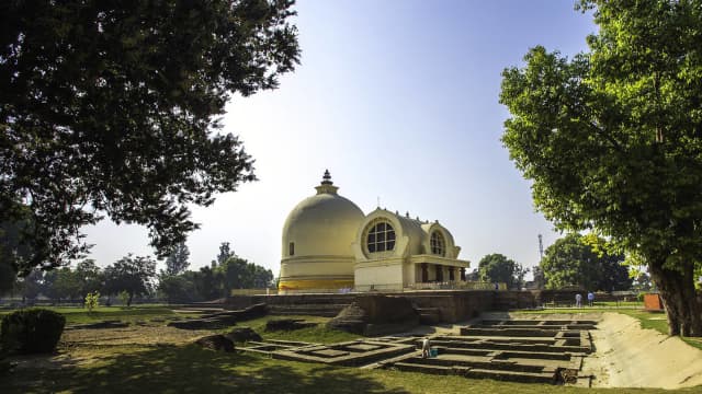 インド・クシナガラのパリニッバーナ寺院（涅槃堂）