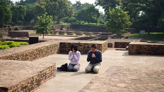 インド・シュラバスティの祇園精舎香堂跡