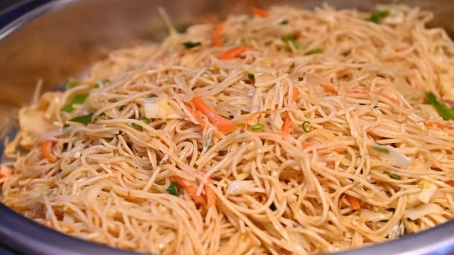 インド料理のチョウミン