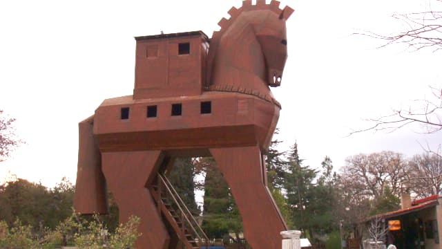 トルコ・チャナッカレのトロイの古代遺跡・トロイの木馬