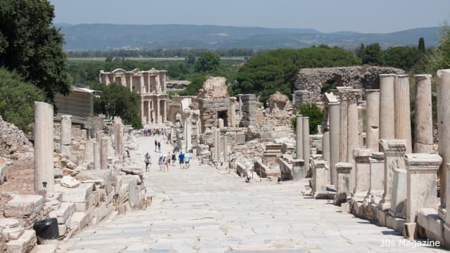 トルコ・イズミルのエフェソス遺跡・王の道
