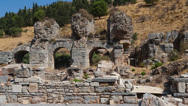 トルコ・イズミルのエフェソス遺跡・スコラスティカの浴場