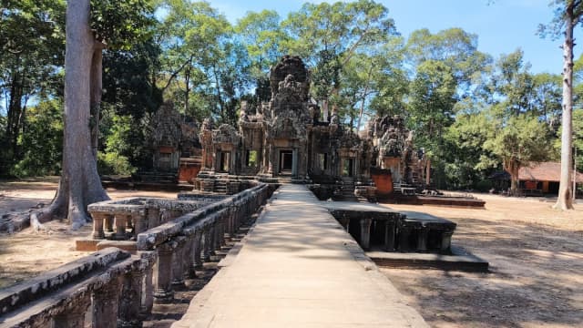 カンボジア・シェムリアップのチャウサイ・テボーダ