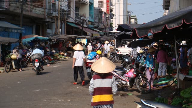 ベトナム・ダナンのコン市場
