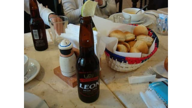 メキシコビールのレオン・ネグラ
