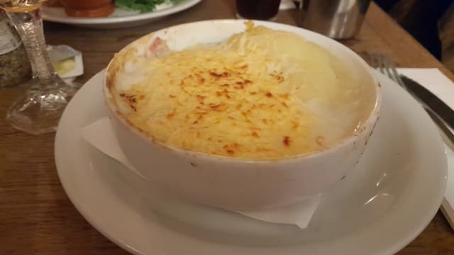 ベルギー料理のシコンのグラタン