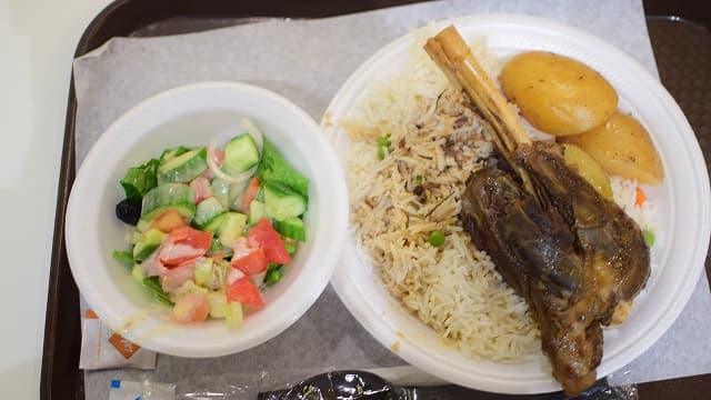 アラブ料理のマチュブース