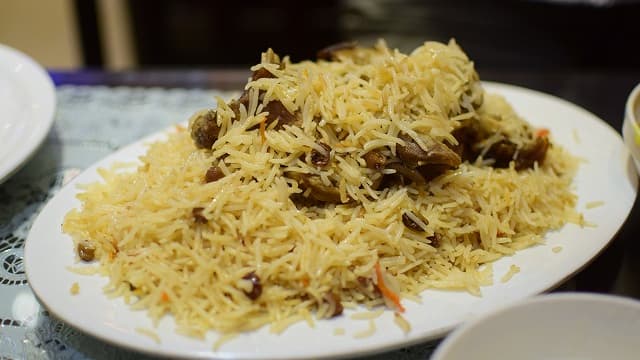 アラブ料理のビリヤニ