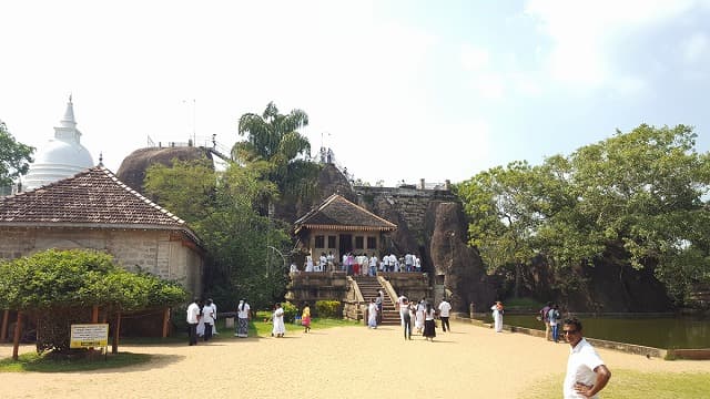 スリランカのイスルムニヤ精舎