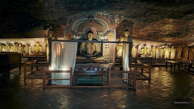 スリランカ・ダンブッラのダンブッラ石窟寺院マハー・アルト・ヴィハーラ（第３窟）