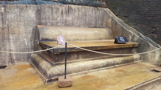 スリランカ・マータレーのシーギリヤ宮殿跡・王座