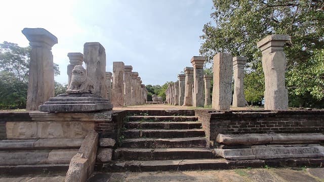 スリランカ・ポロンナルワのニッサンカ・マーラ宮殿
