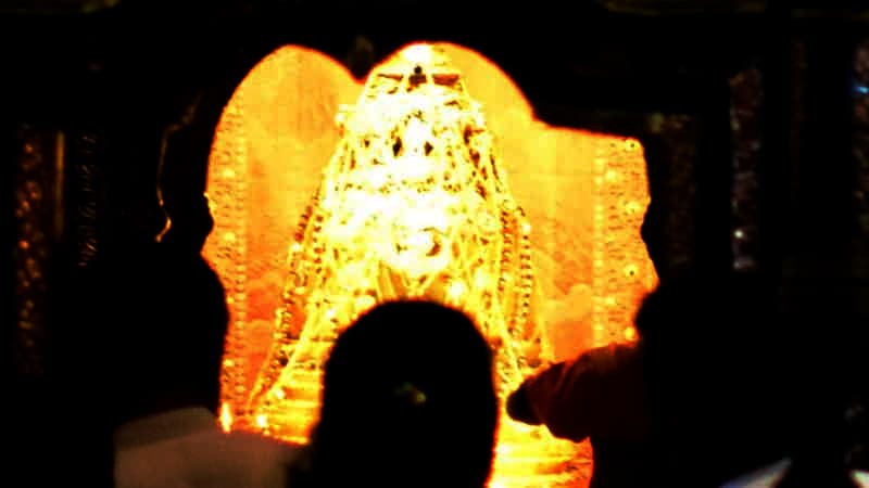 スリランカ・キャンディのダラダー・マーリガーワ寺院（仏歯寺）舎利容器