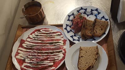 チェコ料理のタタラーク