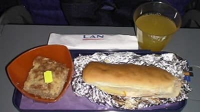 機内食:LAN PERU リマ→イカ
