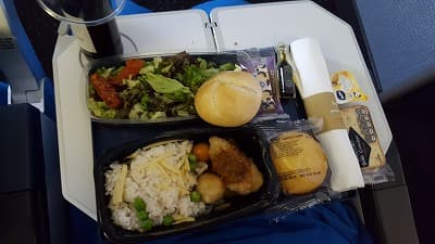 機内食:KLM アムステルダム→関西