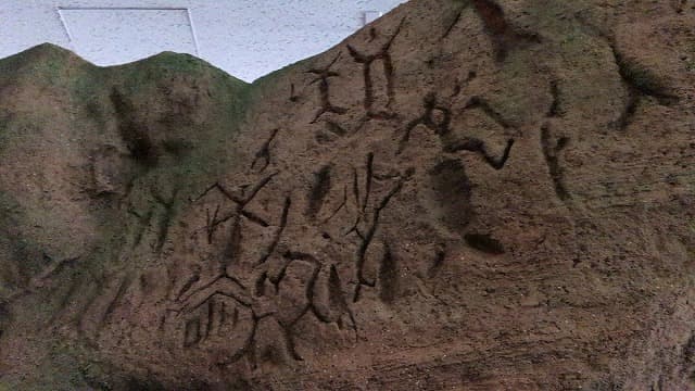 北海道余市郡のフゴッペ洞窟