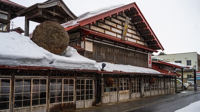 青森県黒石市のこみせ通り