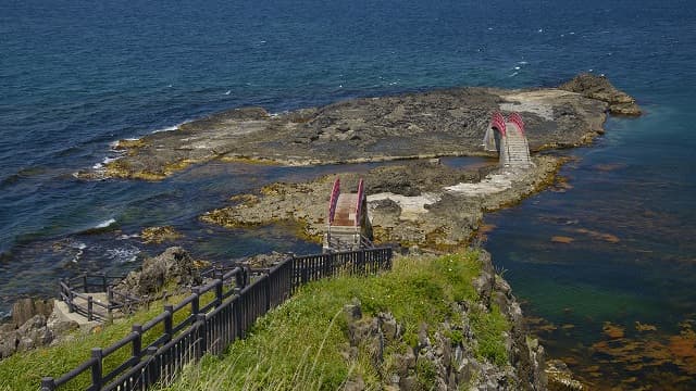 青森県東津軽郡の高野崎