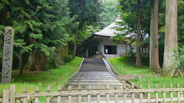 岩手県西磐井郡の中尊寺金色堂