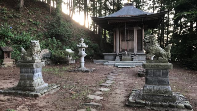 宮城県名取市の飯野坂古墳群（薬師堂古墳）