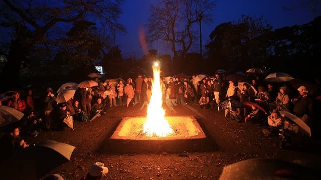 福島県須賀川市の牡丹焚火