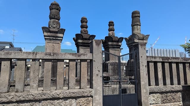 埼玉県鴻巣市の伊奈忠次墓