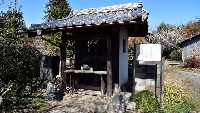 埼玉県比企郡の源義賢墓