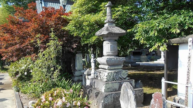 埼玉県比企郡の金剛院宝篋印塔