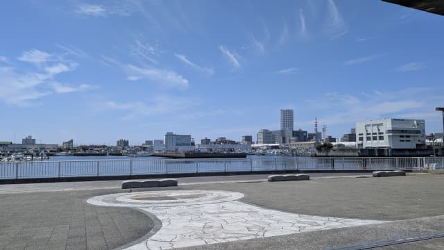 千葉県船橋市の船橋港親水公園