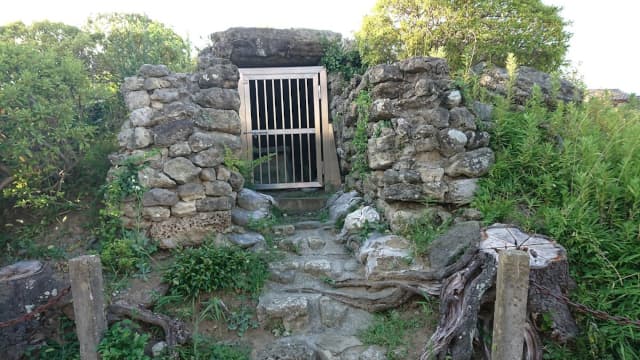 千葉県木更津市の金鈴塚古墳