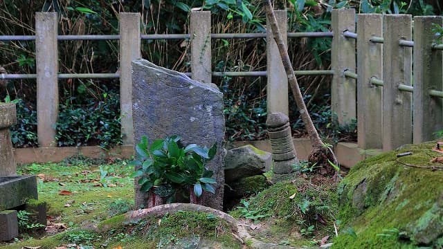 千葉県香取市の天真正伝神道流始祖飯篠長威斎墓