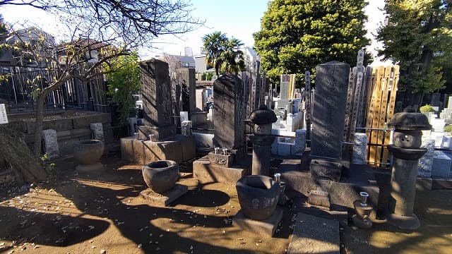 東京都新宿区の山鹿素行墓