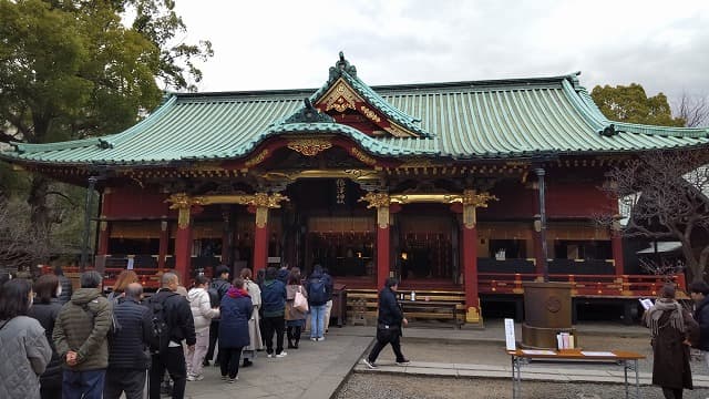 東京都文京区の根津神社本殿