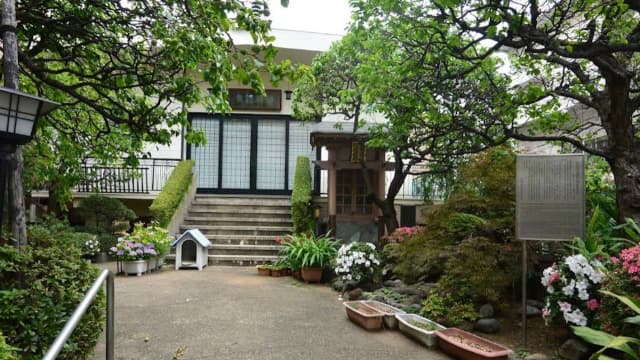 東京都台東区の阿部友之進墓