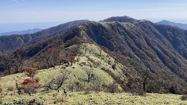 神奈川県足柄上郡の鶴岡八幡宮