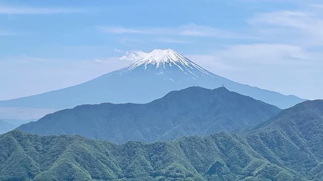 山梨県大月市の滝子山